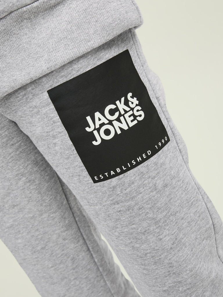 Jack & Jones Jpstgordon Jjjilock Sweat Pants In Jnr Light Grey Melange Black/white